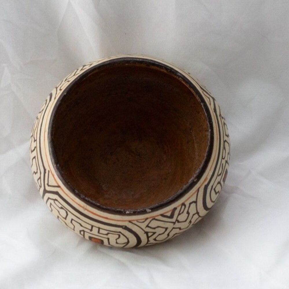Antique Shipibo-Conibo Peru Polychrome Pottery Bowl Kené Design Ayahuasca Vision - Picture 4 of 8